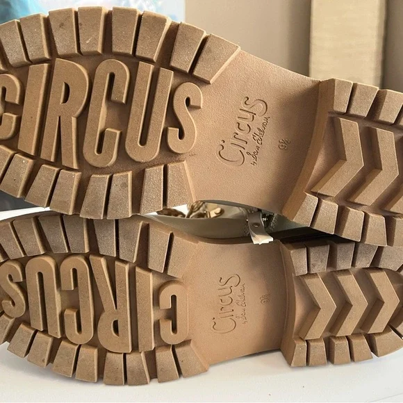 Circus Ivory Lace-Up Boots - Picture 6 of 9